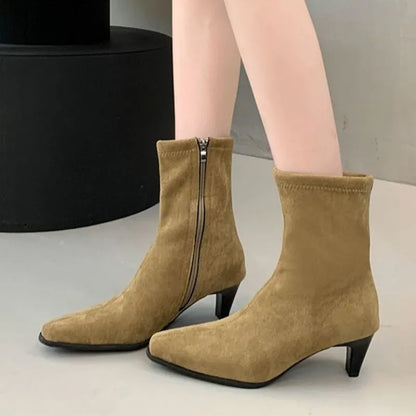 Square toe high heel boots in brown with side zipper, 3-5cm stiletto heel, and waterproof platform