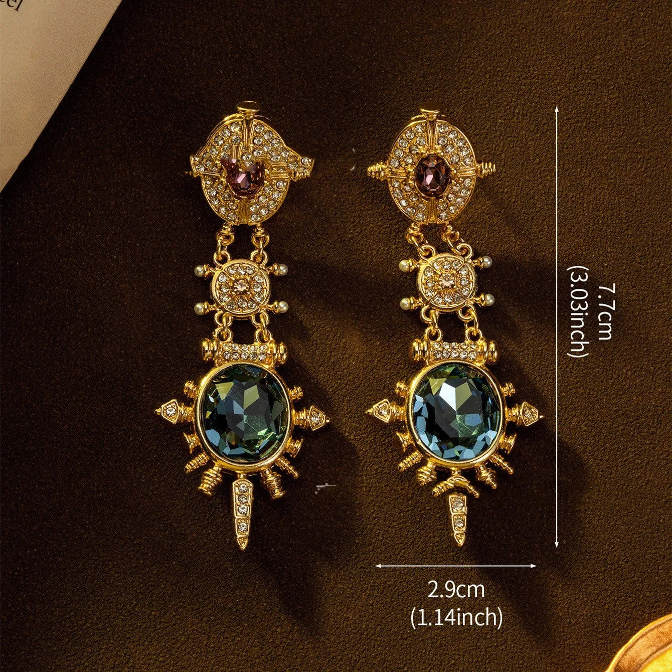 Gold retro geometric alloy stud earrings with court design and round elements