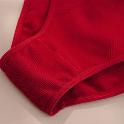 Breathable seamless women's underwear in black, gray, red, and skin color, offering comfort and style for plus-size figures.