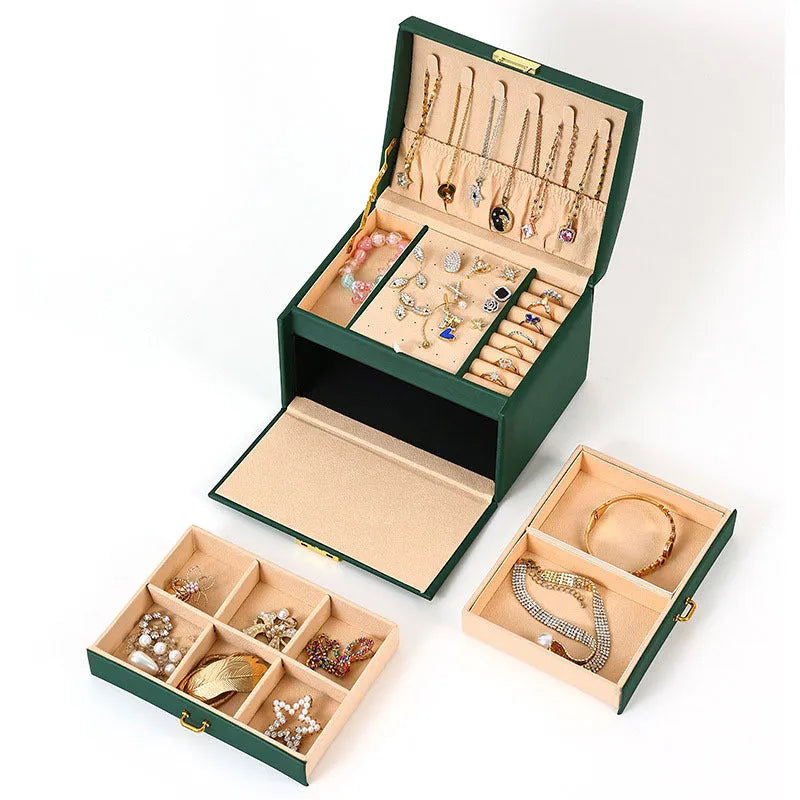 Portable dustproof jewellery box 18x14x13cm in white, pink, green, or black with density plate leather and flannel