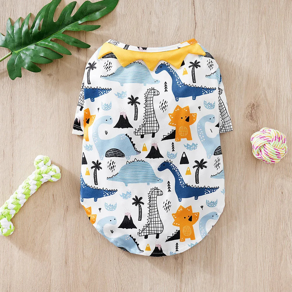 Small dog wearing printed t-shirt with bust measurement 47cm and back length 32cm for dogs 3.50kg-5.00kg