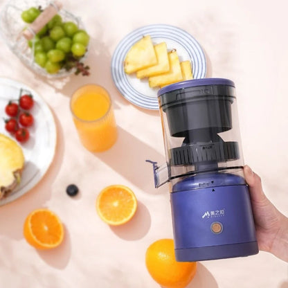 Blue portable USB electric juicer with spiral cutter, measuring 18cm height with USB cable connection