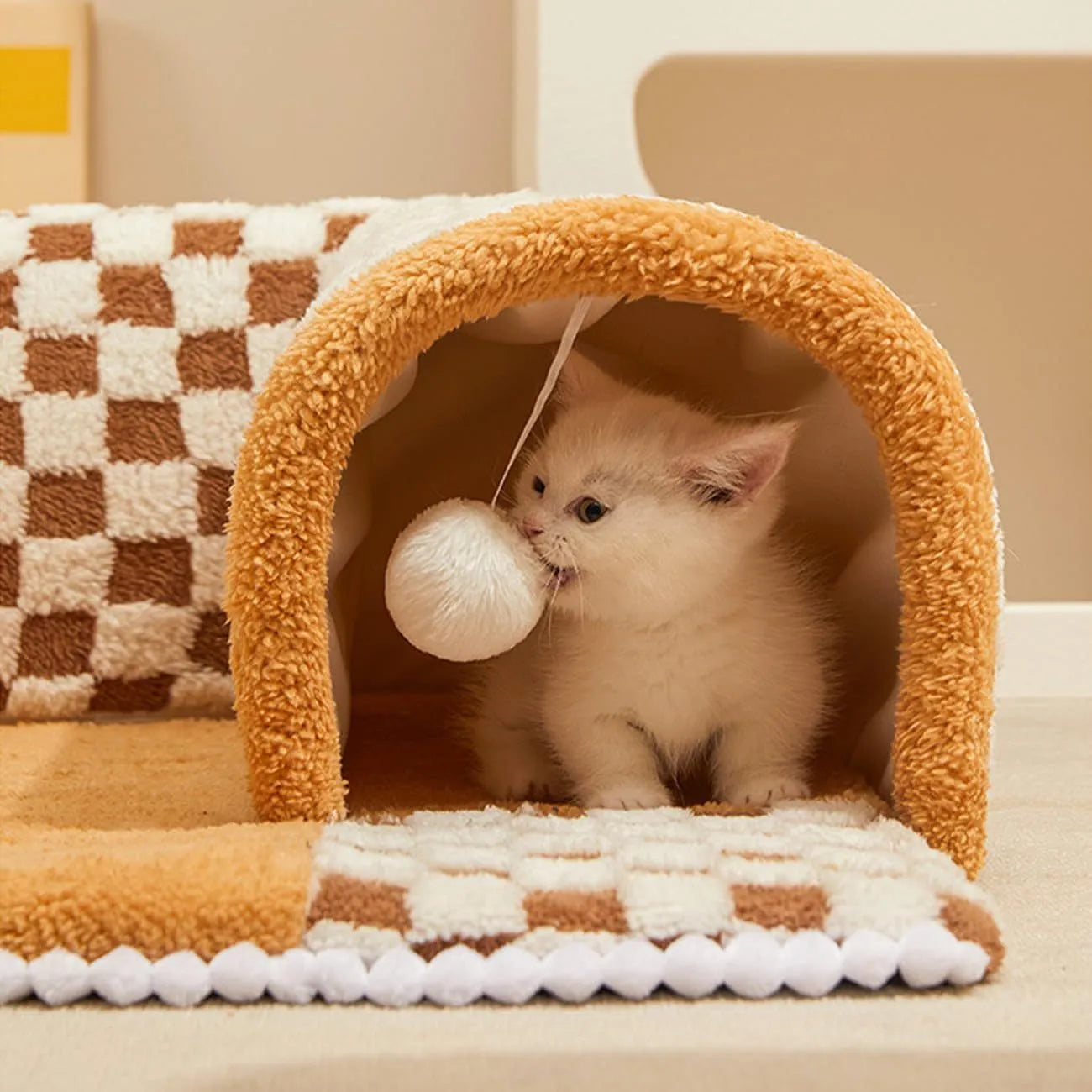 Fan-shaped plush pet bed with integrated tunnel in yellow colour, showing 80cm diameter and anti-slip bottom