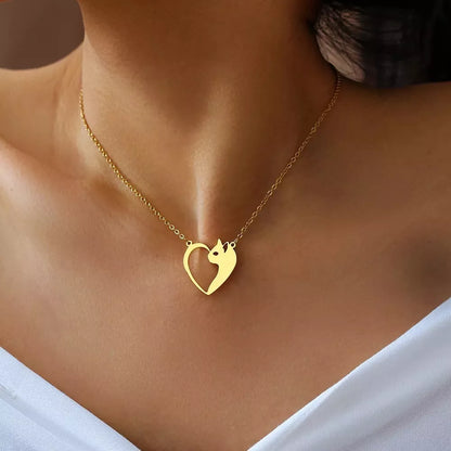 Stainless steel heart cat pendant necklace for women in silver and gold options