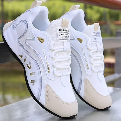 Stylish lace-up sneakers for men in colorblock design, with breathable mesh lining and lightweight, non-slip sole