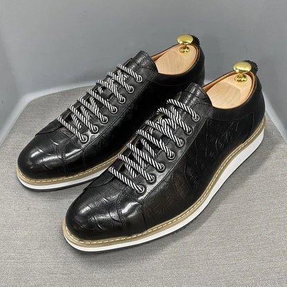 Men's low-tube front-tie shoes in black, showing adjustable laces and casual design