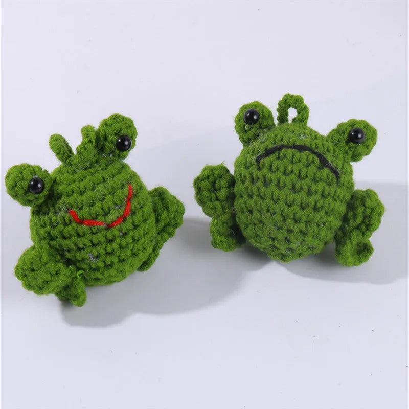 Handmade woven frog car pendant in plush material measuring 5cm wide