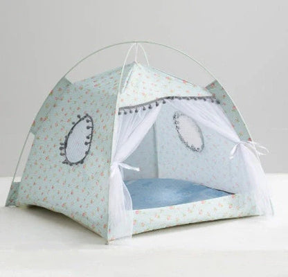 Enclosed cat tent pet bed in green colour with waterproof fabric for outdoor use