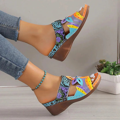 Ethnic Cool Girl Coloured Slope and Totem Slippers in round-toe design with cowhide upper and rubber sole