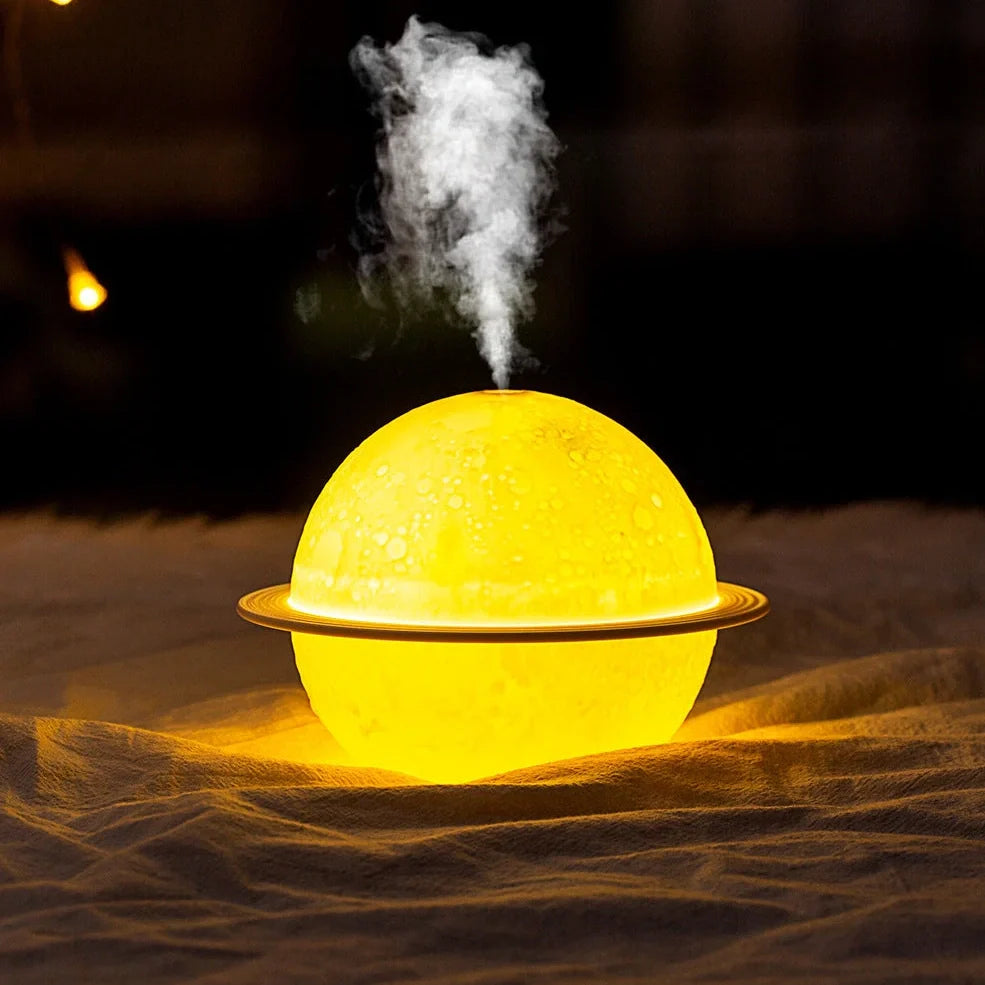 White Moon Light humidifier with USB port and night light measuring 138mm square