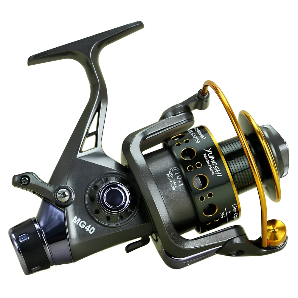 MG fishing reel with metal folding arm, wooden handle, and double brake system for saltwater fishing