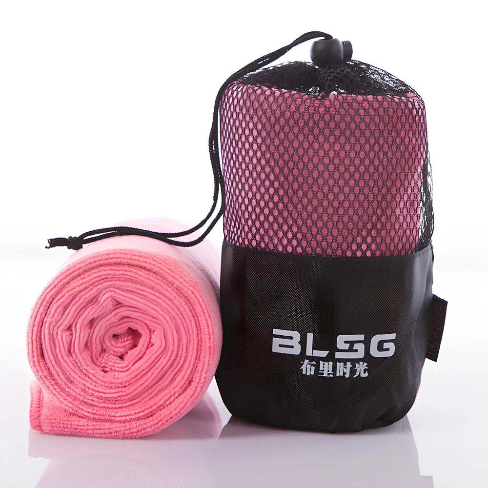 Sports towel with twistless yarn technology measuring 30x100cm in multiple colour options