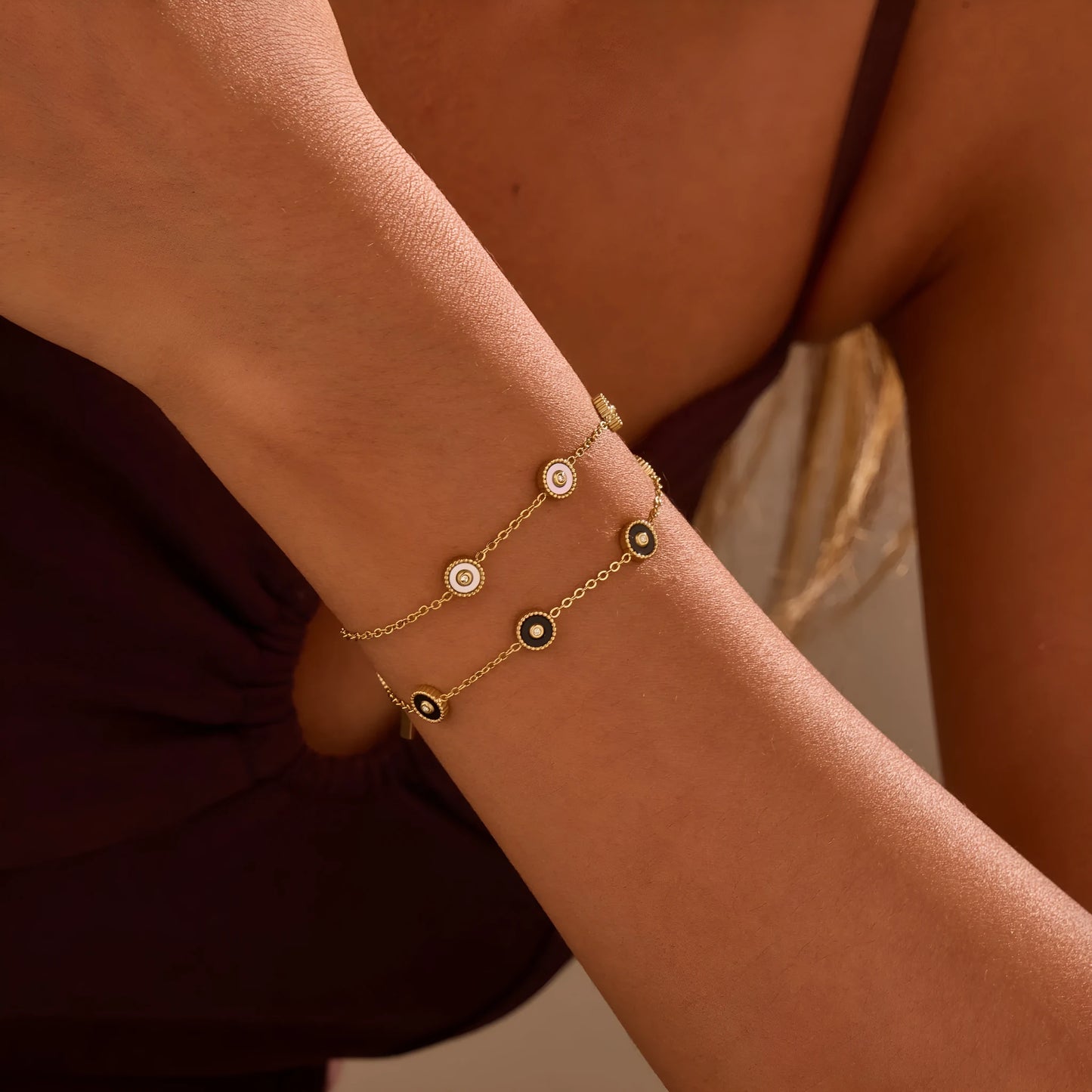 Women's stainless steel bracelet with 18K gold plating and geometric design