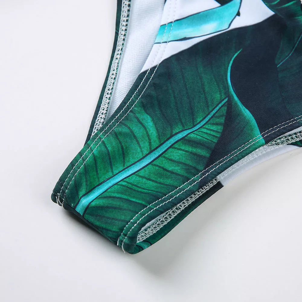 Strapless bikini set with high waist and vintage print, available in sizes S, M, L