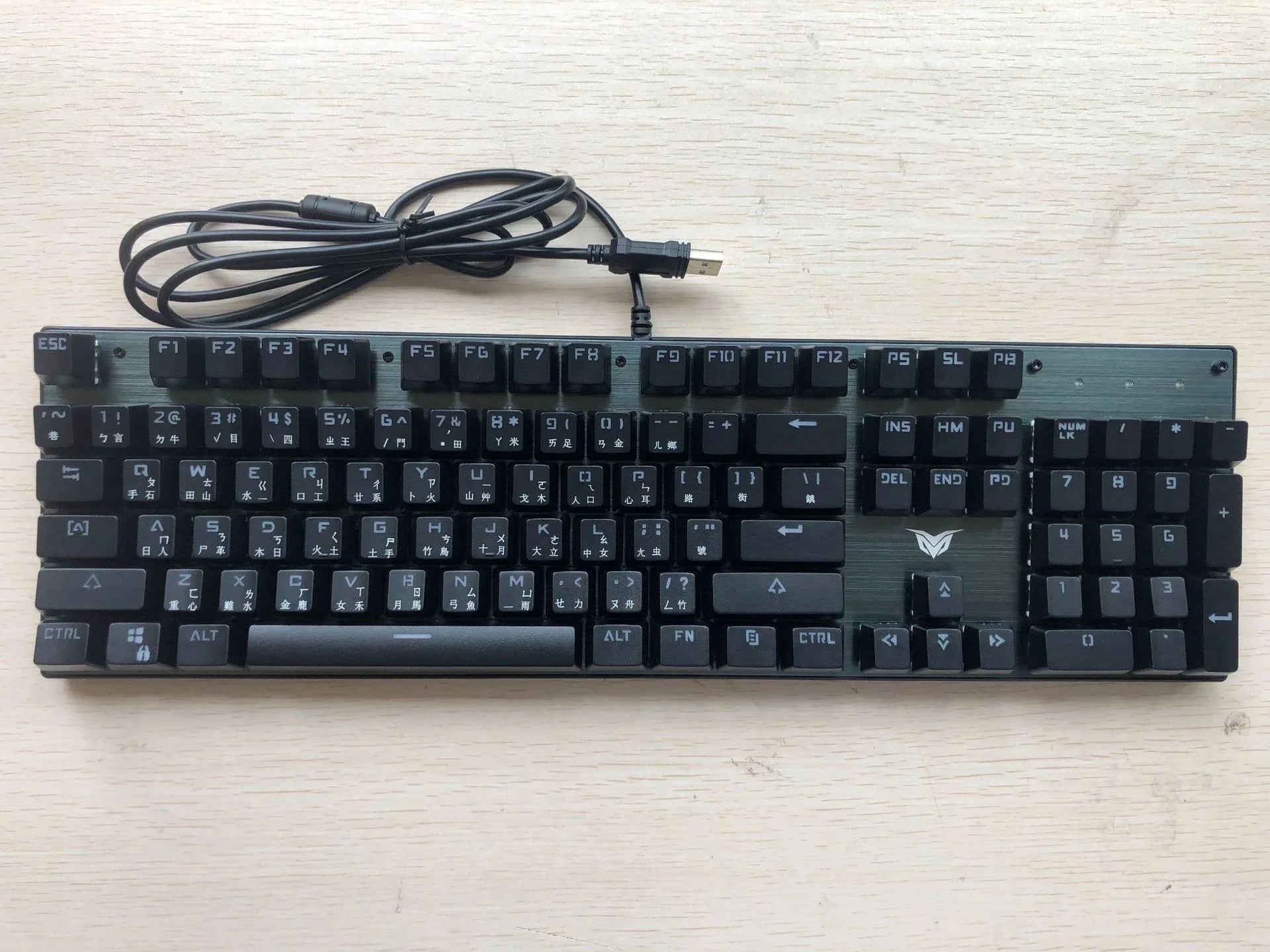 Green shaft mechanical keyboard with 87 keys and backlight