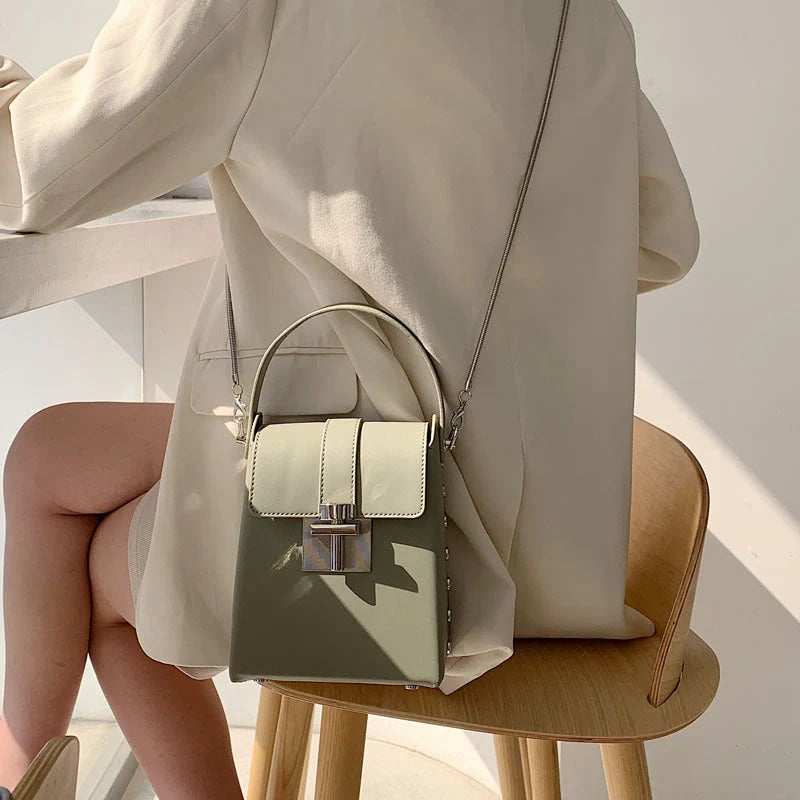 Women's horizontal square wild shoulder chain bag with zipper pocket in various colors