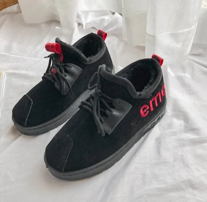 Women's Korean-style winter boots in black and beige with non-slip rubber soles