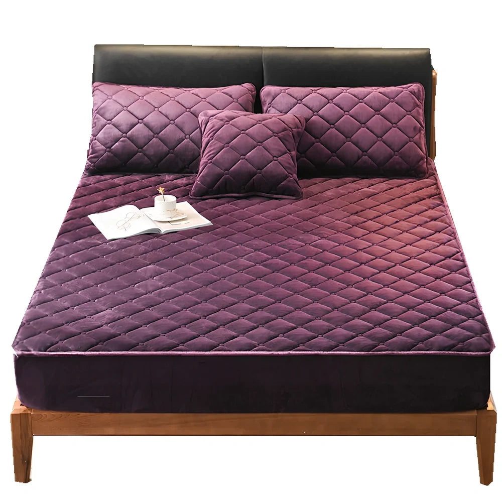 Crystal fleece quilted bed cover with velvet finish in blue colour