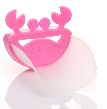 Multicolor crab-shaped polyethylene faucet extender, 8x11x6cm, for kids' bathroom hand washing on UK taps