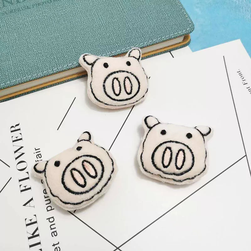 Cartoon Plush Brooch with high weight crystal super soft material, unique design for craftsmanship and fashion