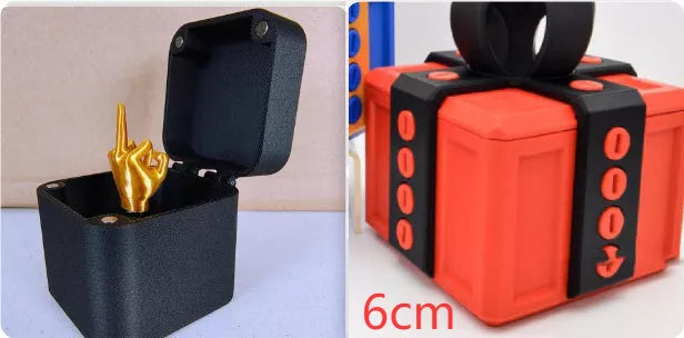 Middle Finger in a Box Christmas prank gift, 5x5x5cm, American style