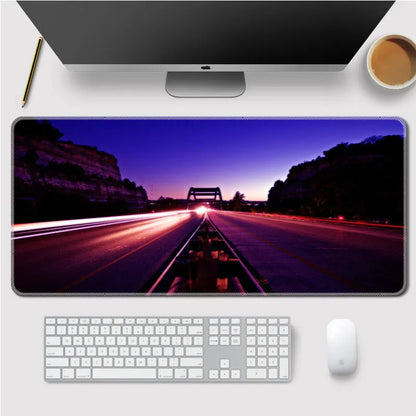 Large landscape mouse mat in rubber and cloth, lock thickened, anti-slip, 300x700mm to 400x900mm.