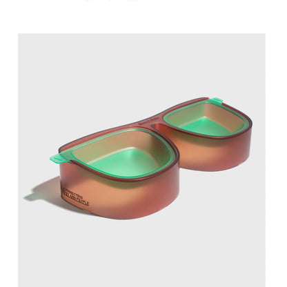 Black super pet bowl with 15° slant design for cat comfort and anti-overturning base