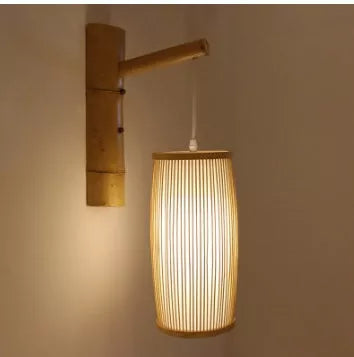 Handcrafted bamboo plait lamp with E27 holder for versatile lighting