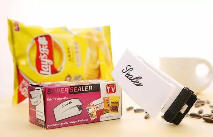 Hand Pressure Heat Sealer for food preservation, compact and lightweight