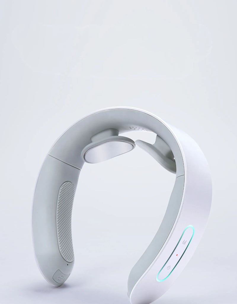 Electric acupressure massager with low-cycle pulse technology penetrates 3-5cm below skin to relieve cervical spine pain, featuring 42℃ constant temperature heat, 3 massage modes, and 15-step force adjustment for targeted muscle relaxation.