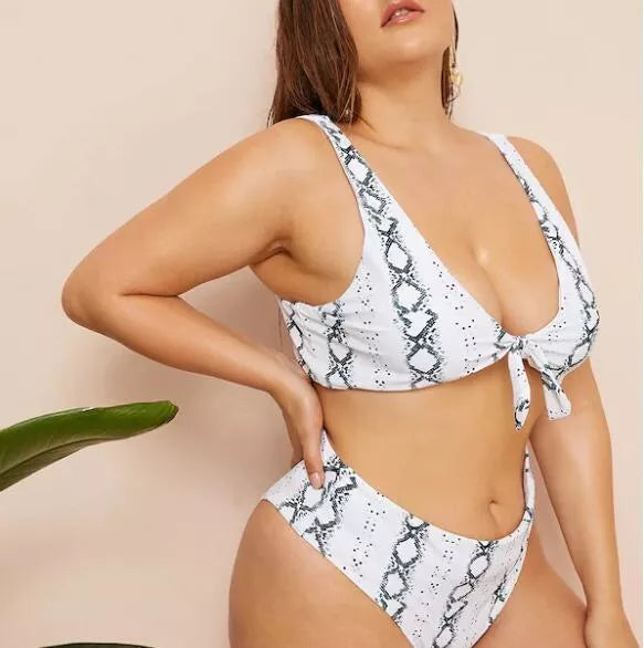 Plus size knotted high waist swimwear in striped backless design