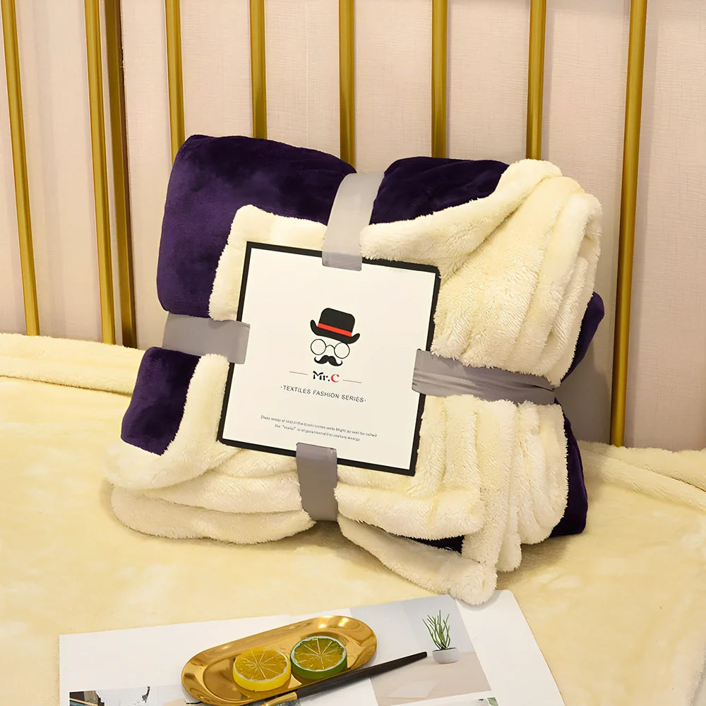 Double-layer flannel blanket showing coffee colour with flannel surface and lamb fleece backing, measuring 150x200cm