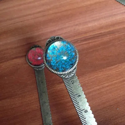 12cm handmade dried flower bookmark with gypsophila ruler featuring lace flowers, daffodils, and clover on blue background