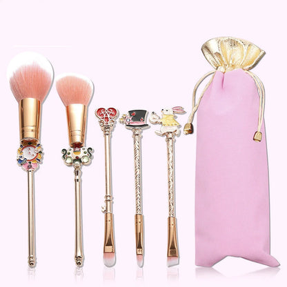 Alice makeup brush in rose gold and gold for precise makeup application