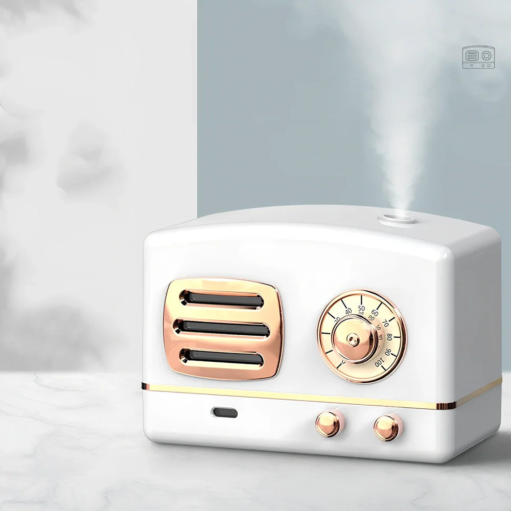 Retro humidifier in green colour with 15cm height and 10cm diameter, showing water tank and control button