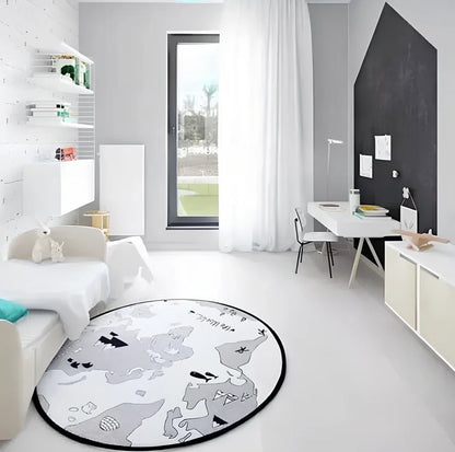 135cm circular world map play mat with cotton canvas and hand-printed illustrations of continents and animals