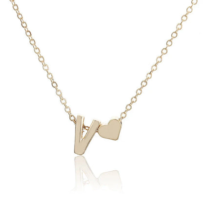 Heart-shaped letter pendant necklace with clavicle chain in various metallic colors