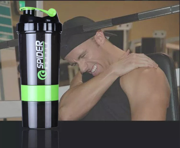 Three-layer combination shake cup in various colors with snap-on filter