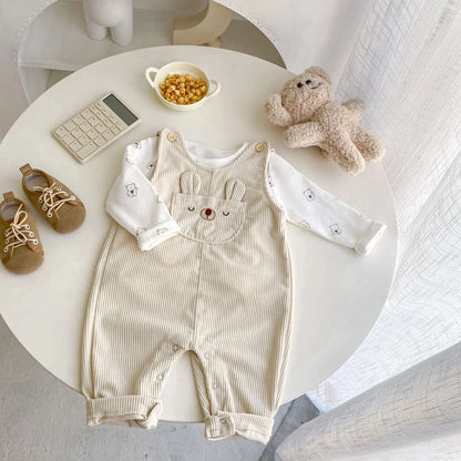 Infant clothing set with suspenders on corduroy trousers and long sleeve top
