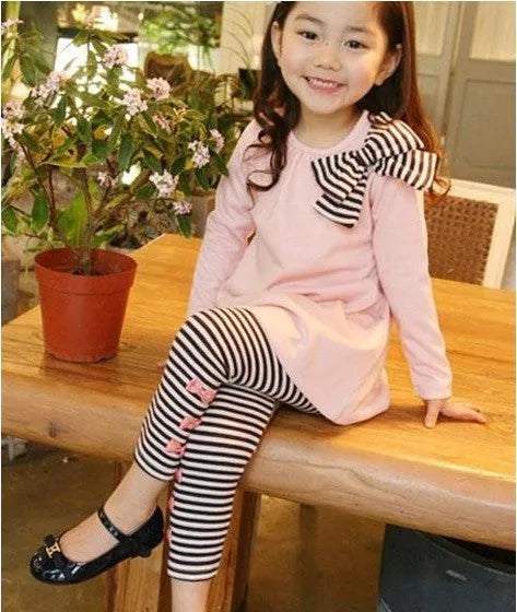 Girls clothing sets made from cotton for everyday comfort in pink colour and sizes ranging from 110cm, 120cm, 130cm, to 140cm, offering a soft and practical outfit option for young girls.