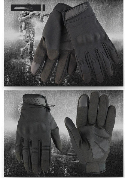 Outdoor tactical gloves with conductive fingertips and reinforced palm grip in camouflage pattern