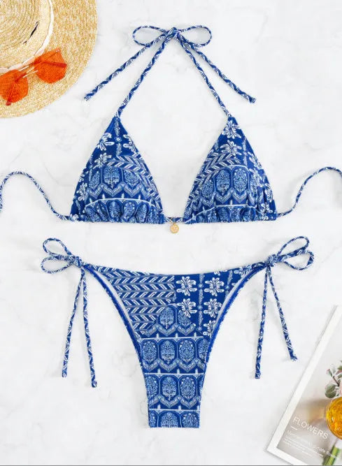 Women's bandage swimsuit with split bikini printing and stitching detail in polyester fabric