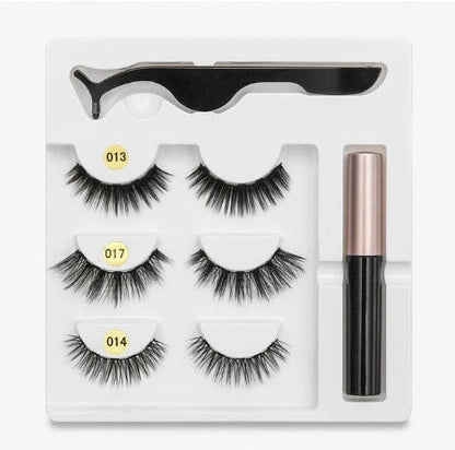 Magnetic false eyelashes for a voluminous, natural look without glue.
