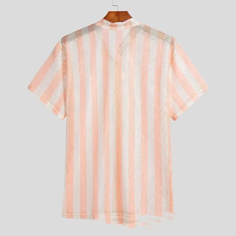 Men's pink waffle texture short-sleeved shirt in loose fit cardigan style for summer casual wear
