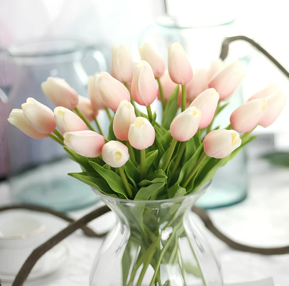 Artificial flower arrangement with 2.7cm diameter head and 11cm leaves in champagne colour