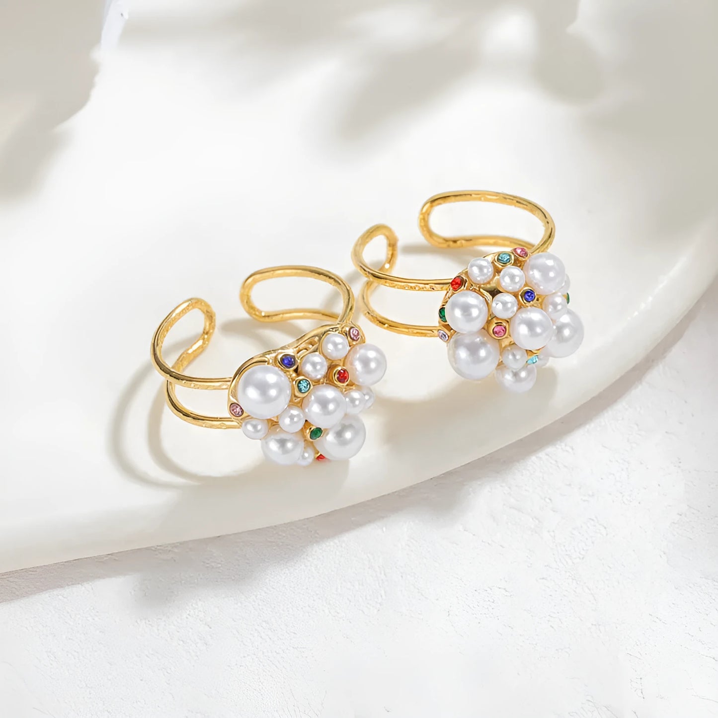 Women's stainless steel open mouth ring with pearl zircon detailing in round and heart-shaped style options