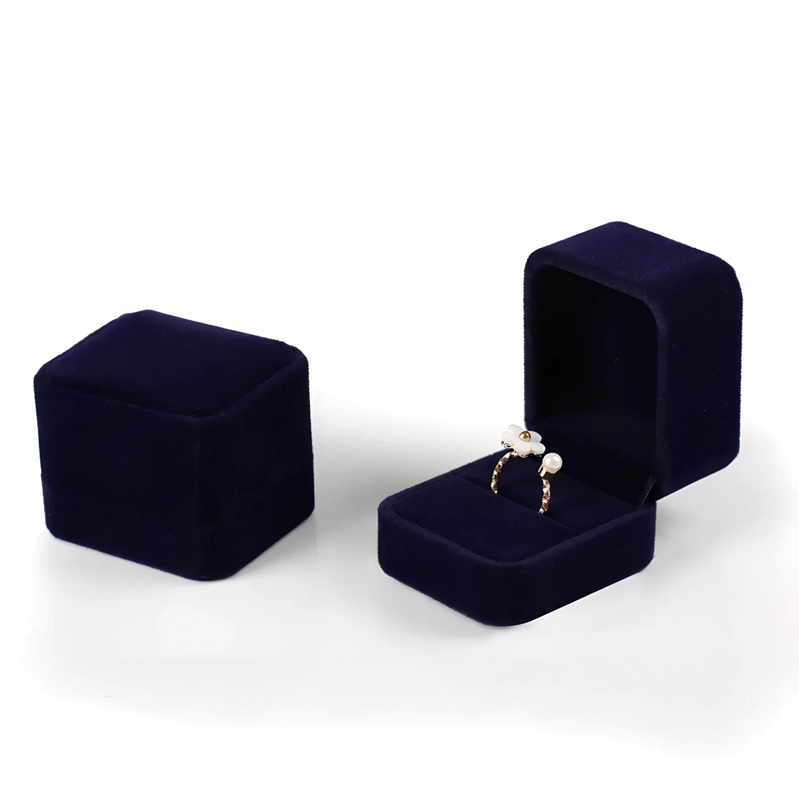 Flannel-lined jewellery box measuring 5x5x4.5cm in beige colour with MDF construction