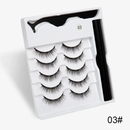 Magnetic false eyelashes for a voluminous, natural look without glue.