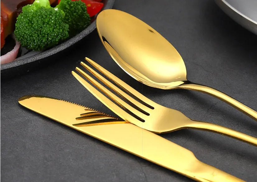 24-piece stainless steel cutlery set in gold, rose gold, black and colourful finishes.