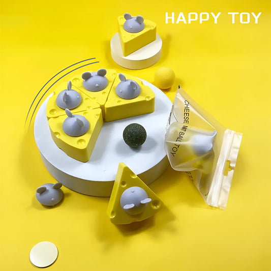Yellow catnip and silvervine fibre chew toy ball for cats.